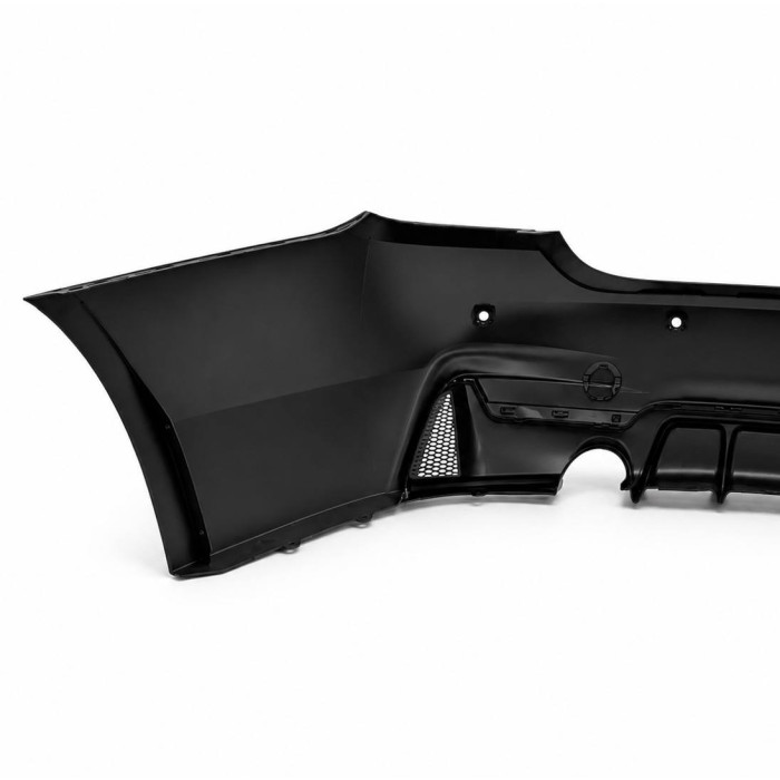 Задній бампер BMW 4-Series F32 F33 F36 (2014-2020) у стилі М Пакет m tech m-package з дифузором O-O
