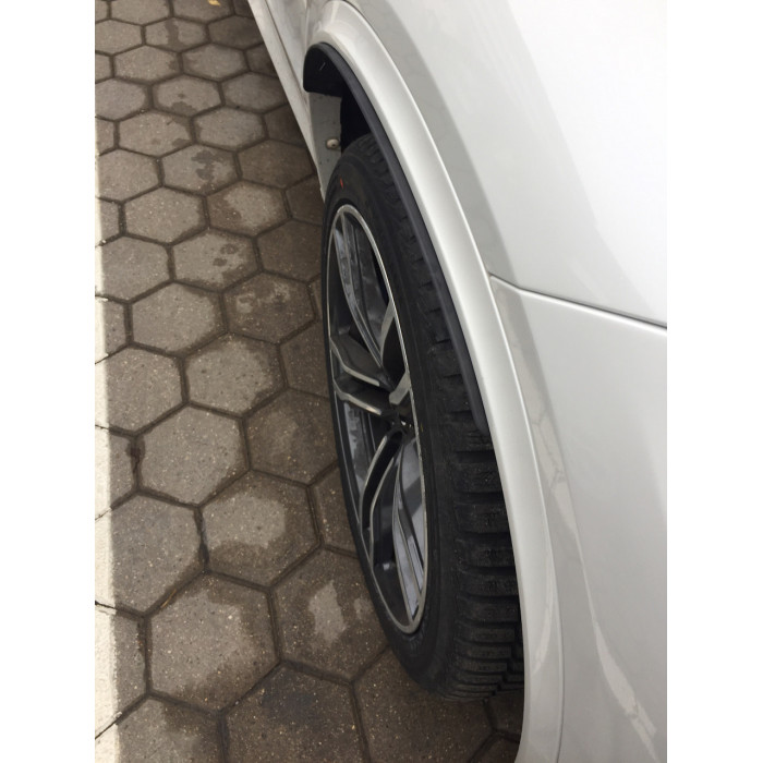 BMW X5 F15 wheel arch extensions